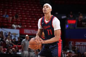 可圈可点！乔丹-米勒11中7砍全场最高19分外加7板 末节连得9分