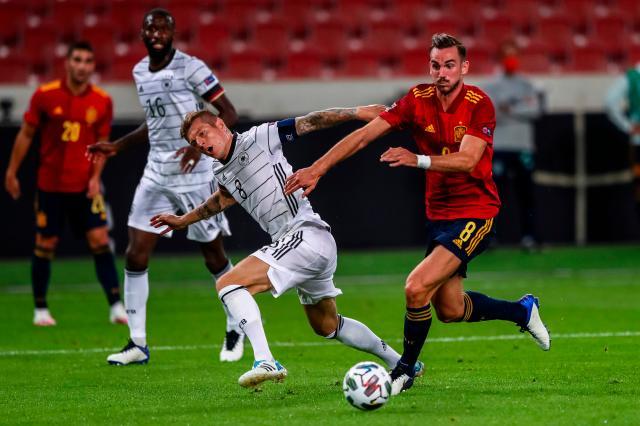 开云服务-【世界杯解签·综述】一半惬意一半死亡，南美遭围猎