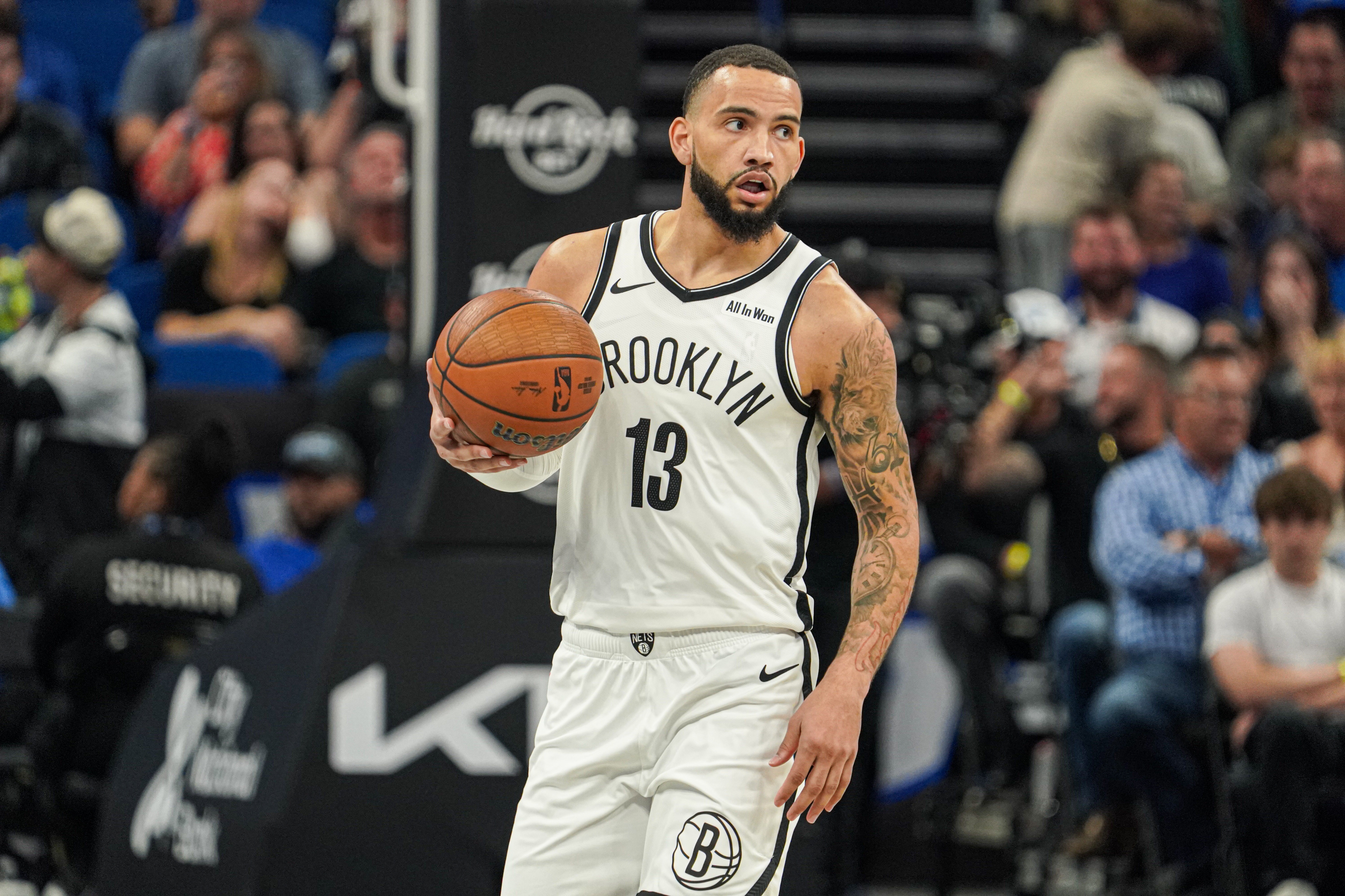 开云官网-为交易腾位置！美记：篮网将裁掉球队前锋泰瑞斯·马丁