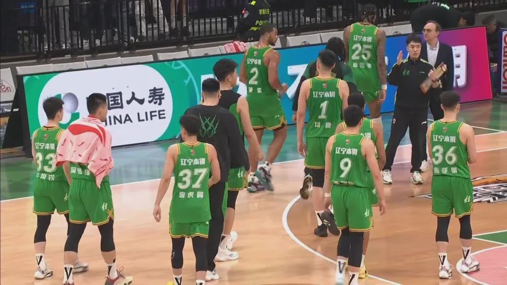开云网页版-辽篮击败福建！乌戈赛后盛赞三人！再收四大喜讯，季后赛弯道超车